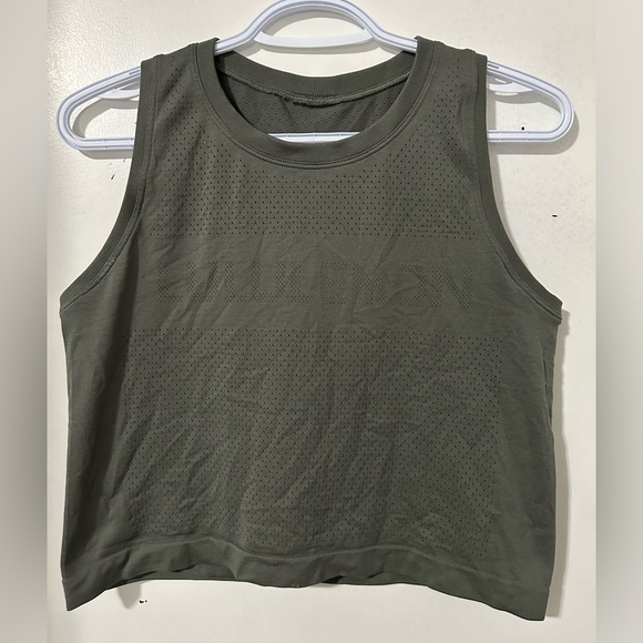 Lululemon breeze by muscle crop tank - Picture 3 of 3
